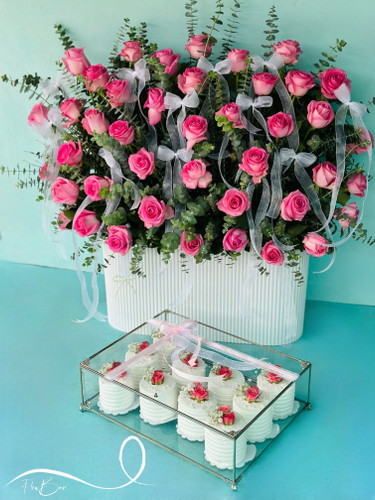 باکس گل و کاپ کیک خواستگاری صورتی فلوبار